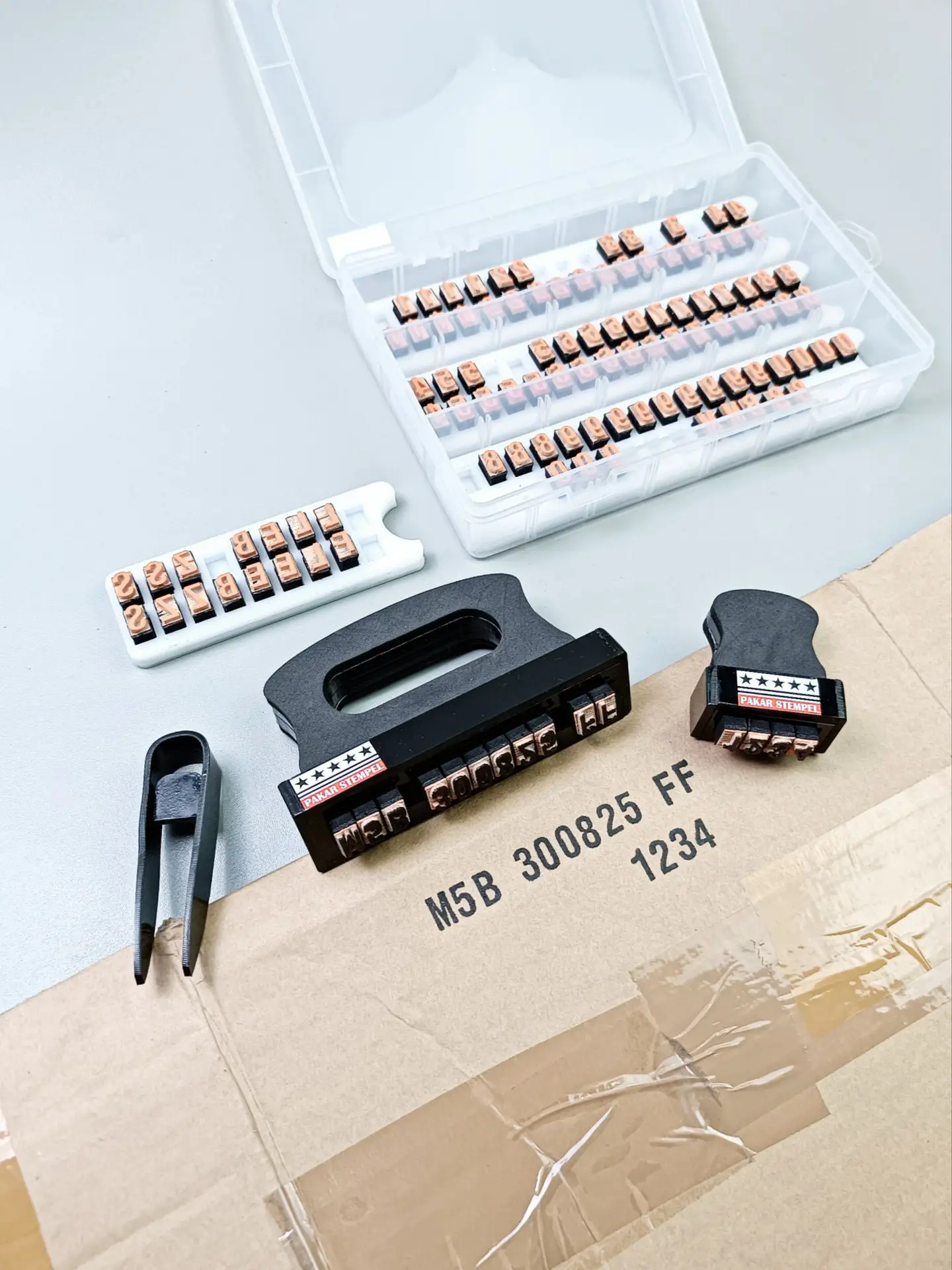 contoh hasil cap stempel pada kardus